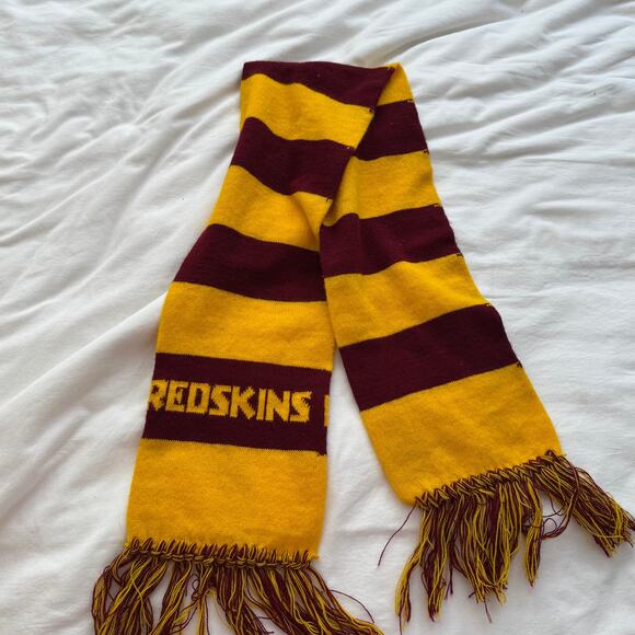 Vintage Washington Redskins Knit Scarf Burgundy Gold Fringe NFL Fan Gear - Picture 2 of 4
